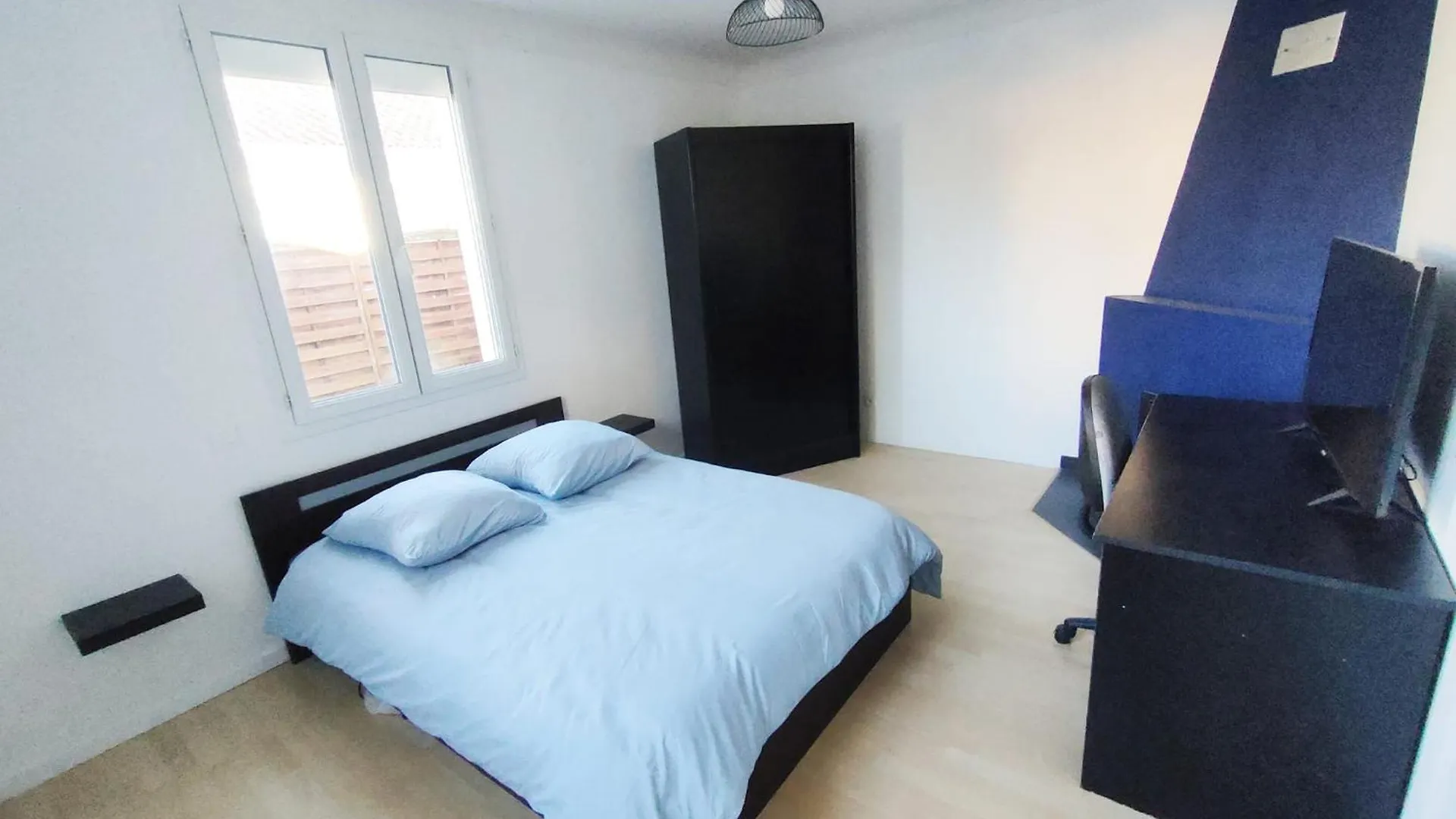 Homestay La Villa De Julien Avec Piscine Aureilhan  France
